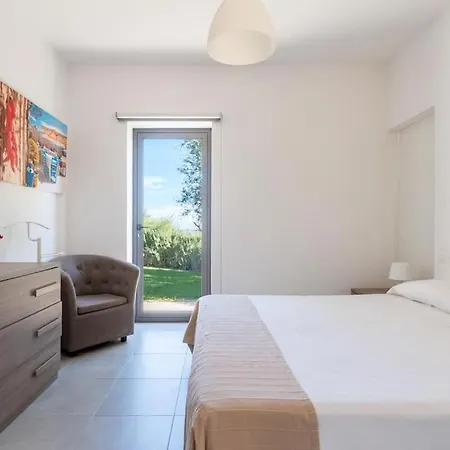 Tenuta Siciliana Cavaliere Con Depandance Pettegola Vista Mare Piscina Privata Idromassaggio Vila Noto