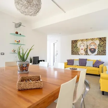 Tenuta Siciliana Cavaliere Con Depandance Pettegola Vista Mare Piscina Privata Idromassaggio Vila
