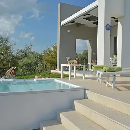 Tenuta Siciliana Cavaliere Con Depandance Pettegola Vista Mare Piscina Privata Idromassaggio Vila *