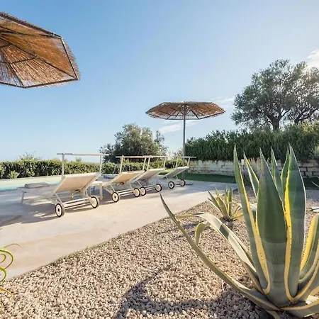 Tenuta Siciliana Cavaliere Con Depandance Pettegola Vista Mare Piscina Privata Idromassaggio Vila *